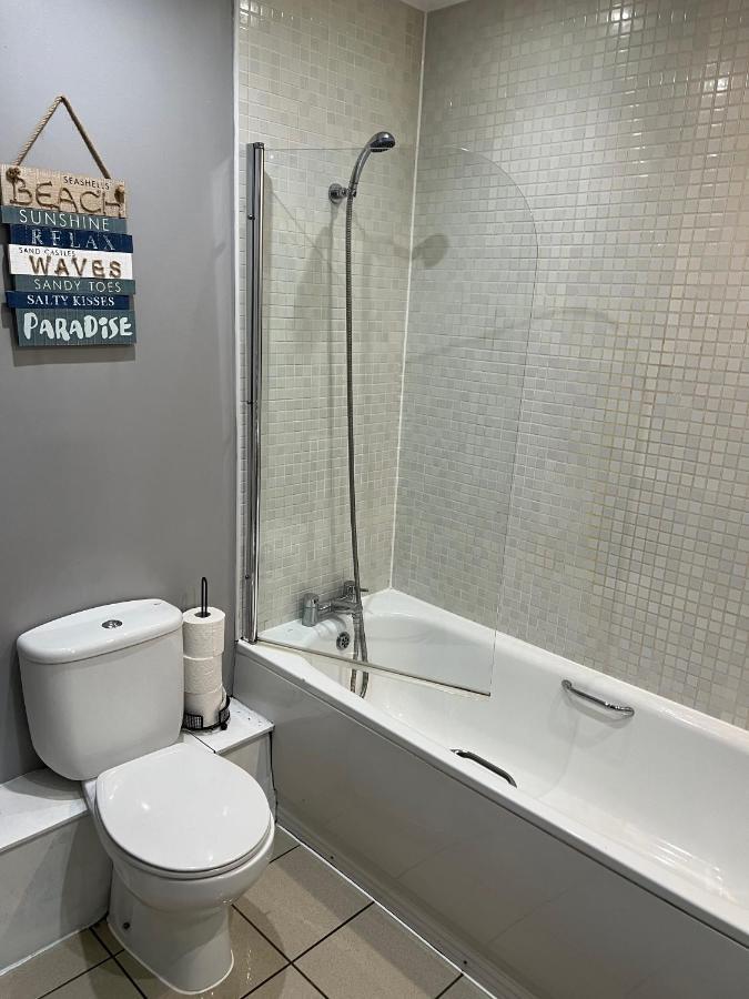2 Bedroom Free Parking By Concert Square Sleeps 8 ลิเวอร์พูล ภายนอก รูปภาพ