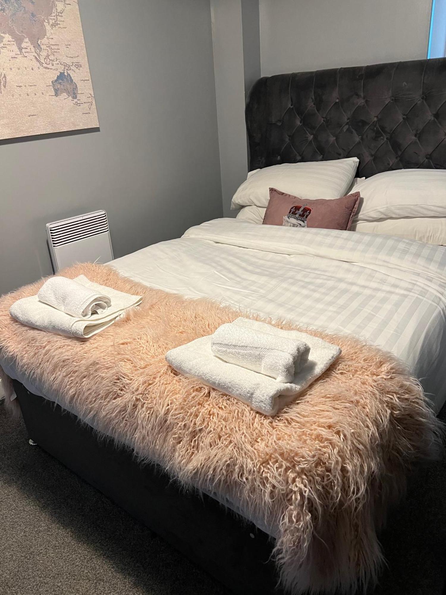2 Bedroom Free Parking By Concert Square Sleeps 8 ลิเวอร์พูล ภายนอก รูปภาพ